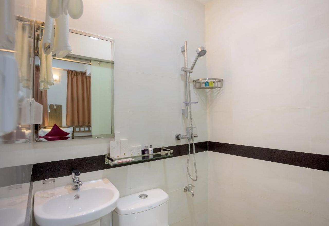 Beehive Hotel Male
