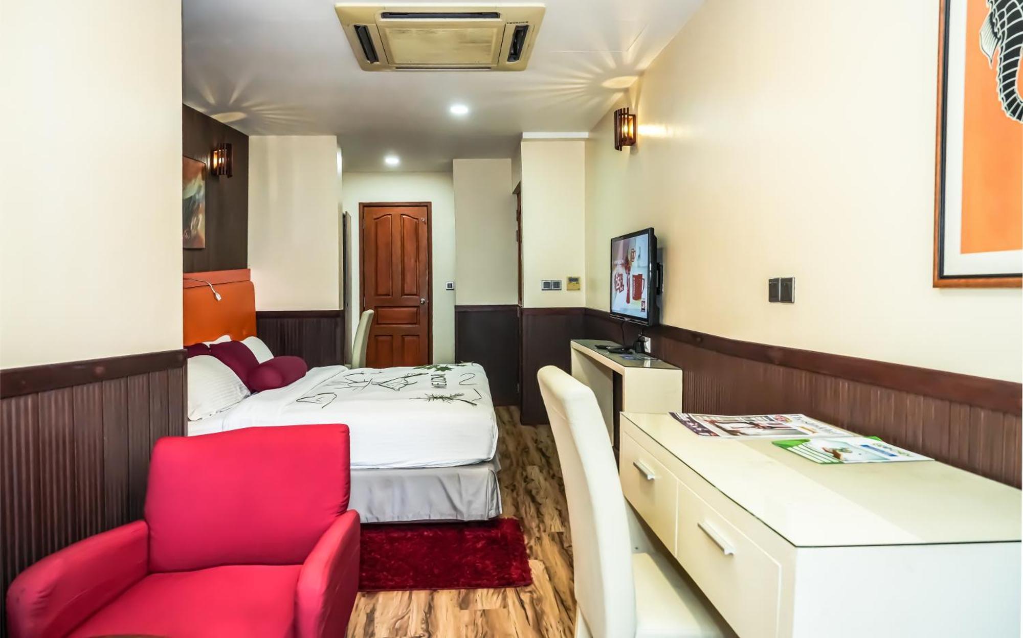 Hotel Beehive 3*