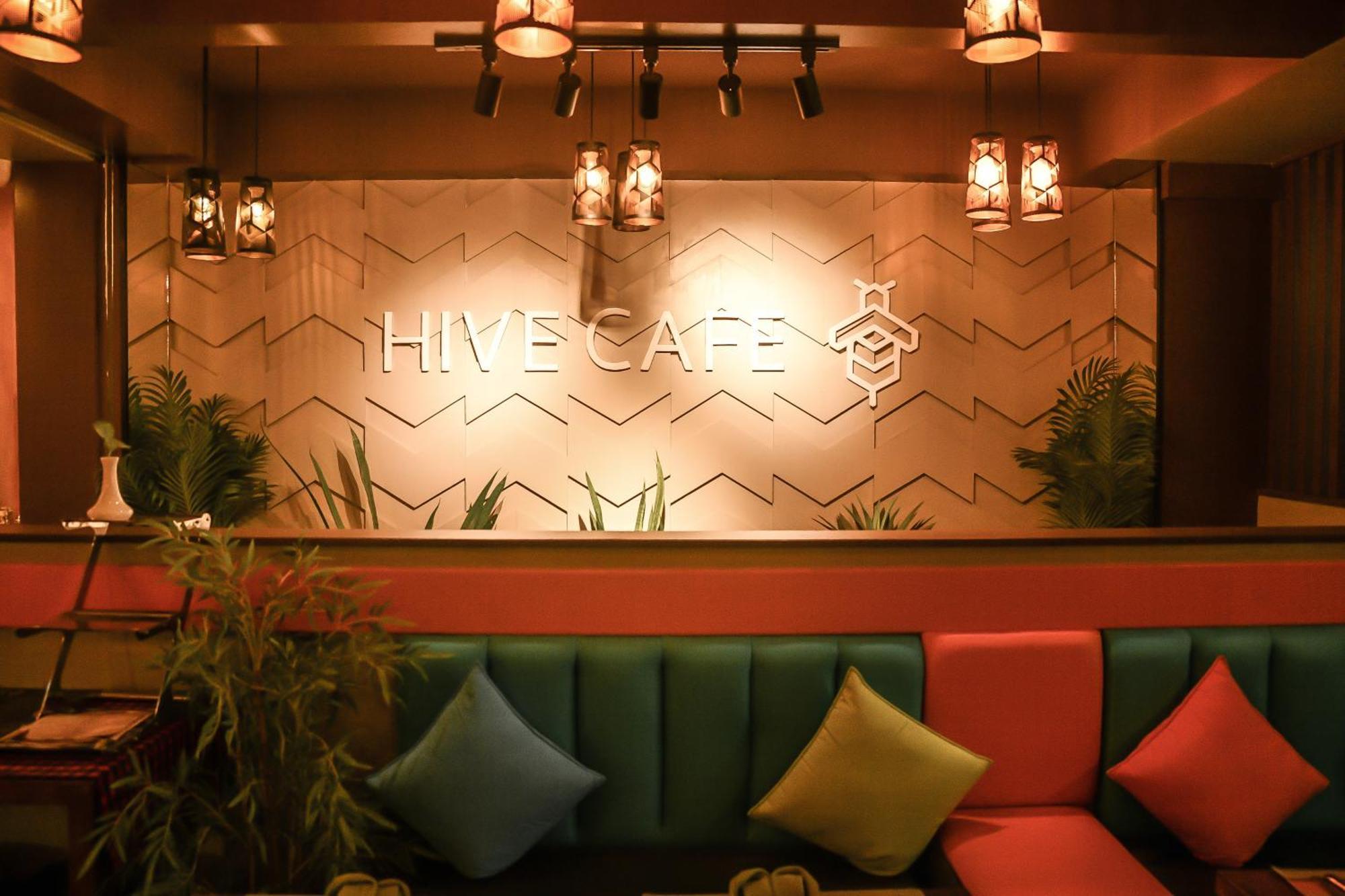 Beehive 3*